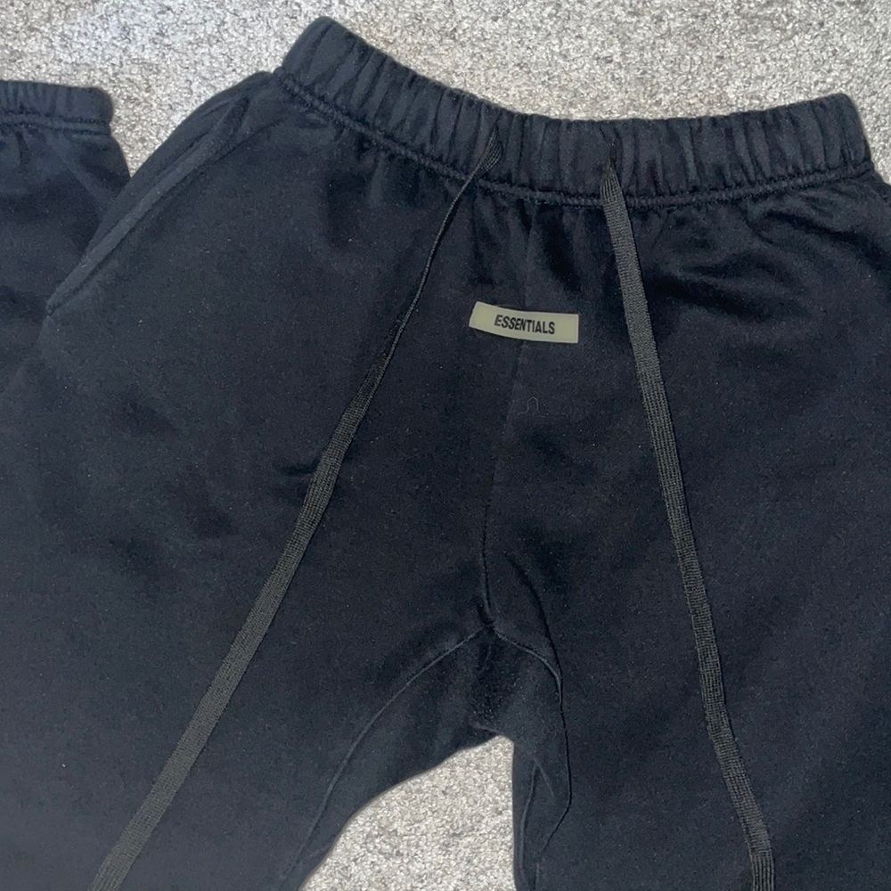 ESSENTIALS fear of god